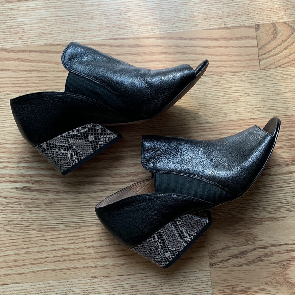 Great Shoes Corso Como All Leather Black and Animal print heel booties